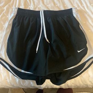 SIZE LARGE NIKE SHORTS!